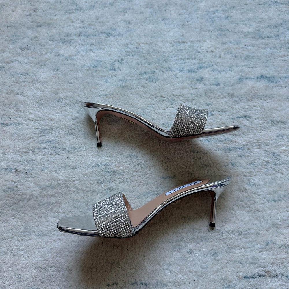 READ NEW Aquazzura Wonderland Crystal Embellished Silver Heels Sandals EU 39 - Picture 3 of 12